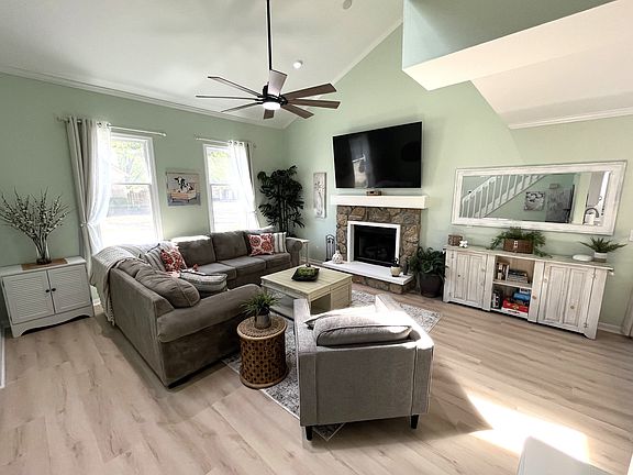 2nd image of 6220 Crofton Dr