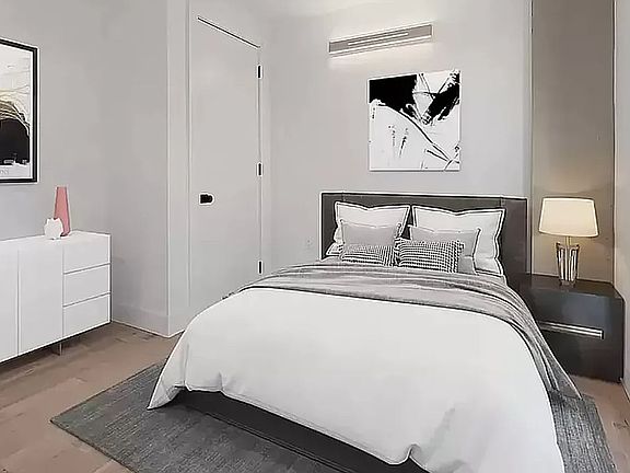 3rd image of 60 W 125th St #605