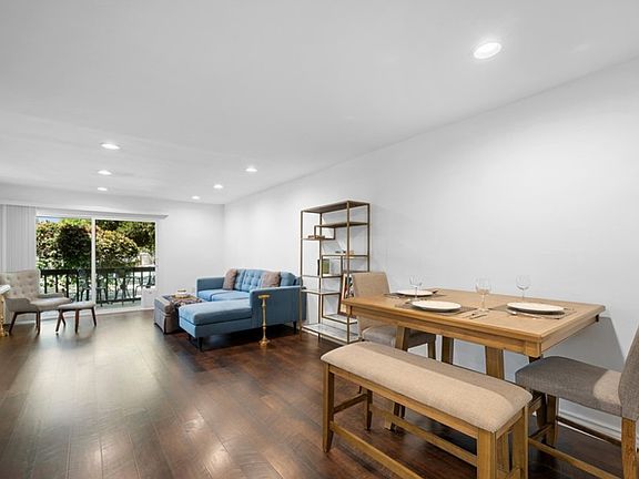 4th image of 23515 Lyons Ave Unit 103