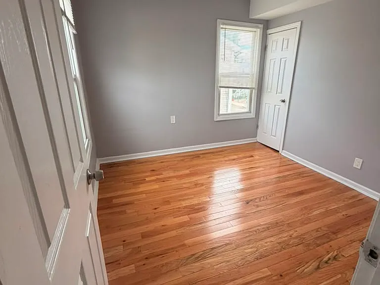 29 Laurel Ct #2R — Photo 6
