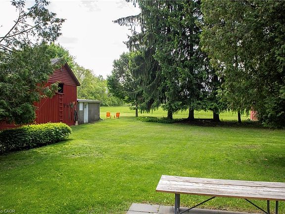 3rd image of 48 Garner Rd W