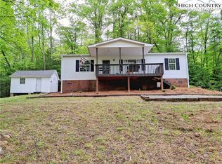 905 Lyons Rd, Roaring Gap, NC 28668