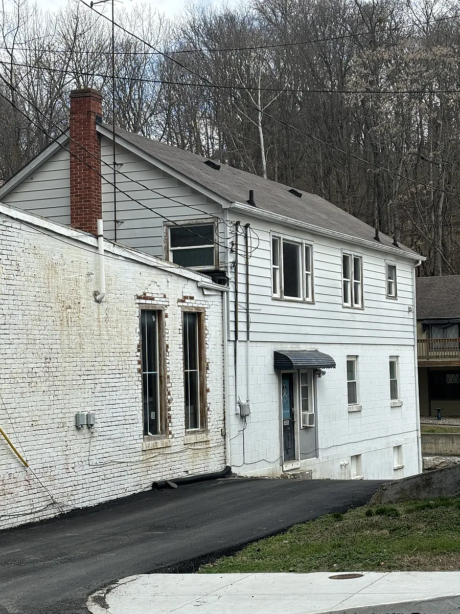 Building Photo - 235 Main St #C1