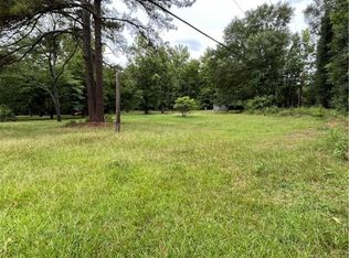 216 Robinwood Cir, Starr, SC 29684