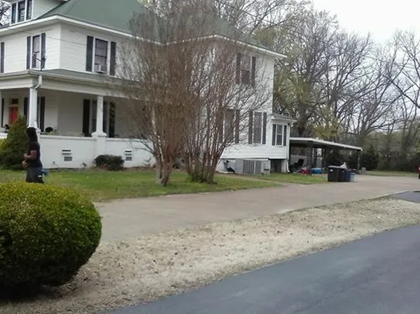 113 E College St, Brownsville, TN 38012