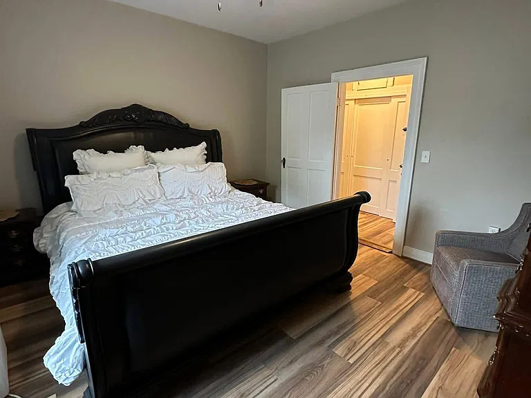 108 S Franklin St #3 — Photo 7
