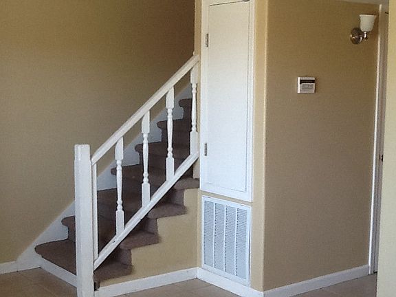 3rd image of 4673 Viola St