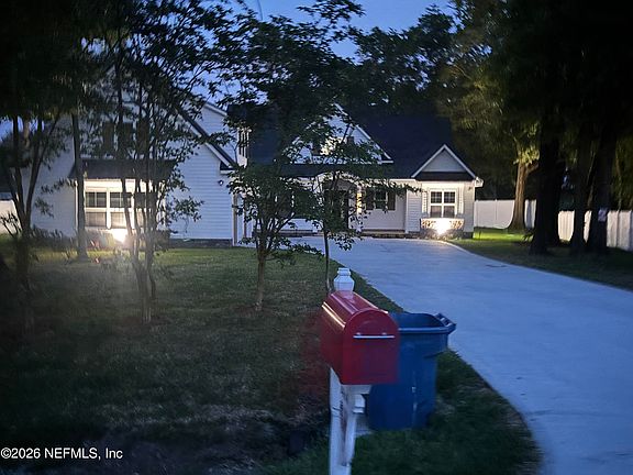3rd image of 2418 LEAFDALE Circle S