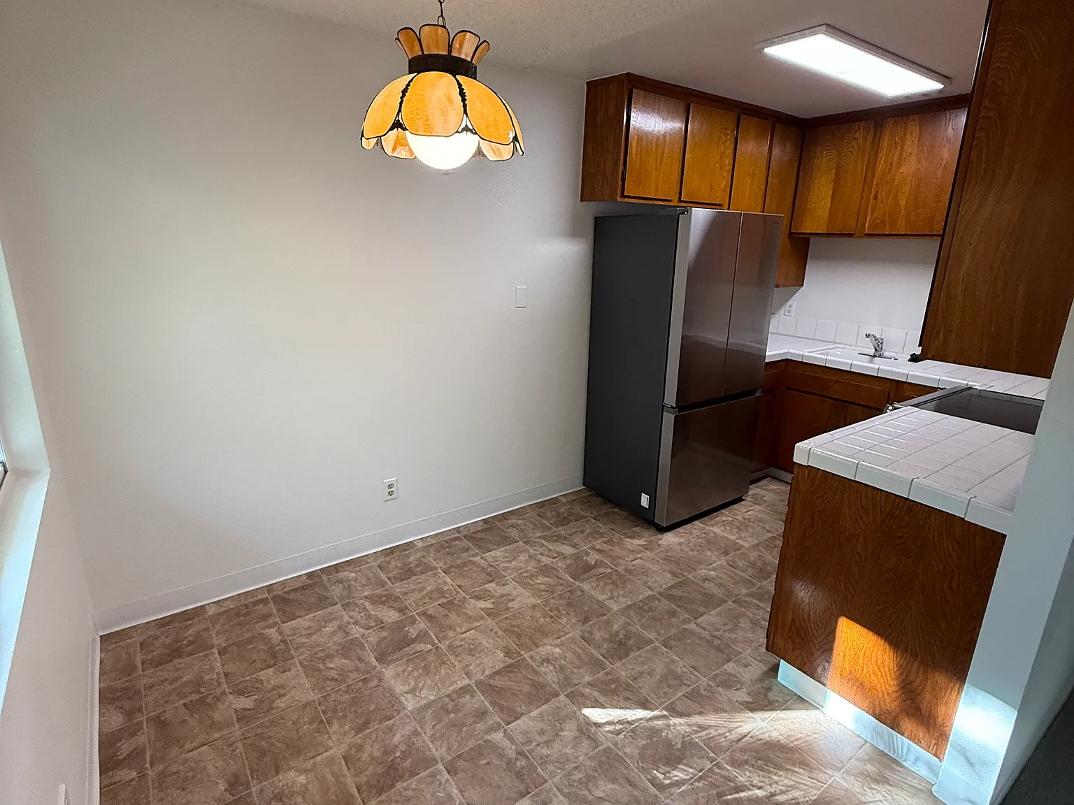 1 bed, 600 sqft, $1,900 — Photo 3