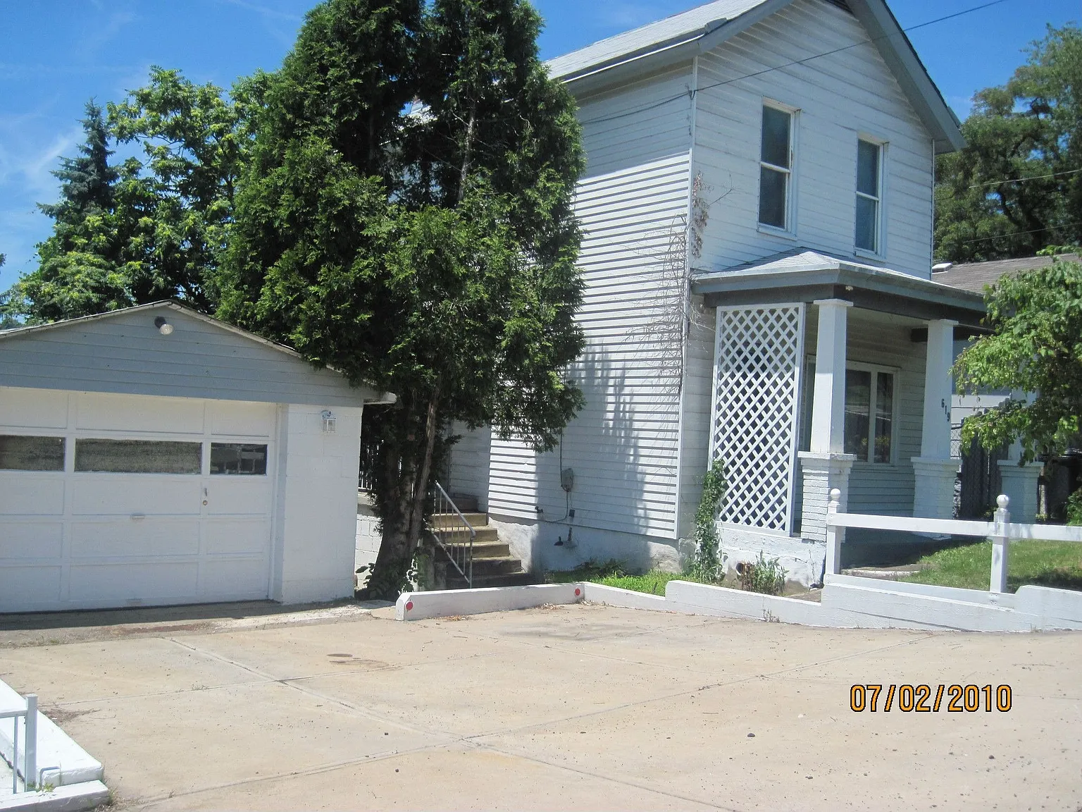 619 Beaver Ave photo 1