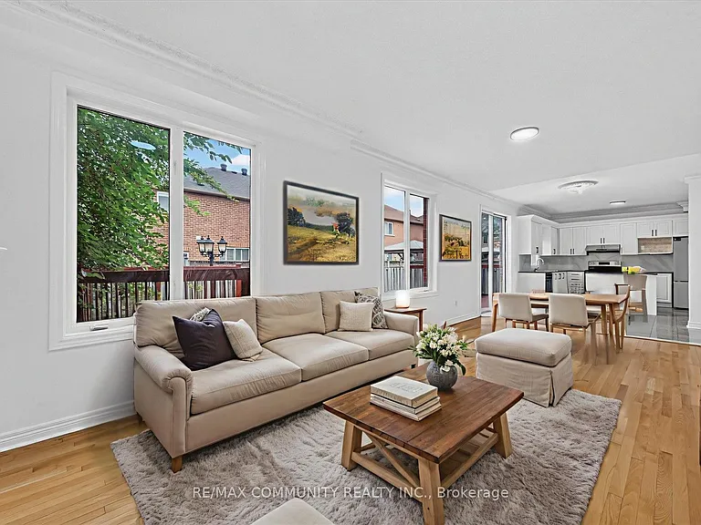 29 River Forest St W — Photo 18