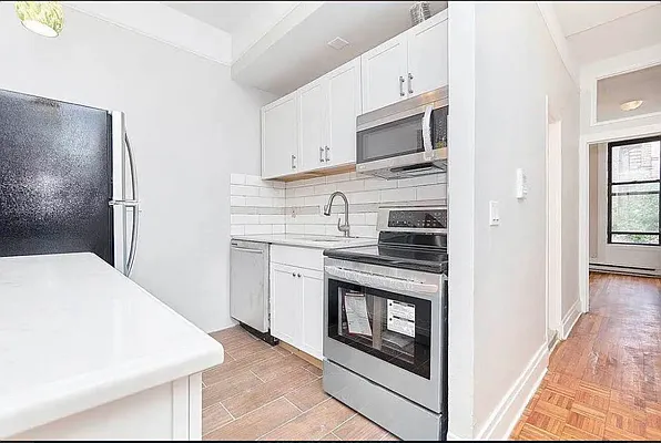 Rented by Compass | media 13