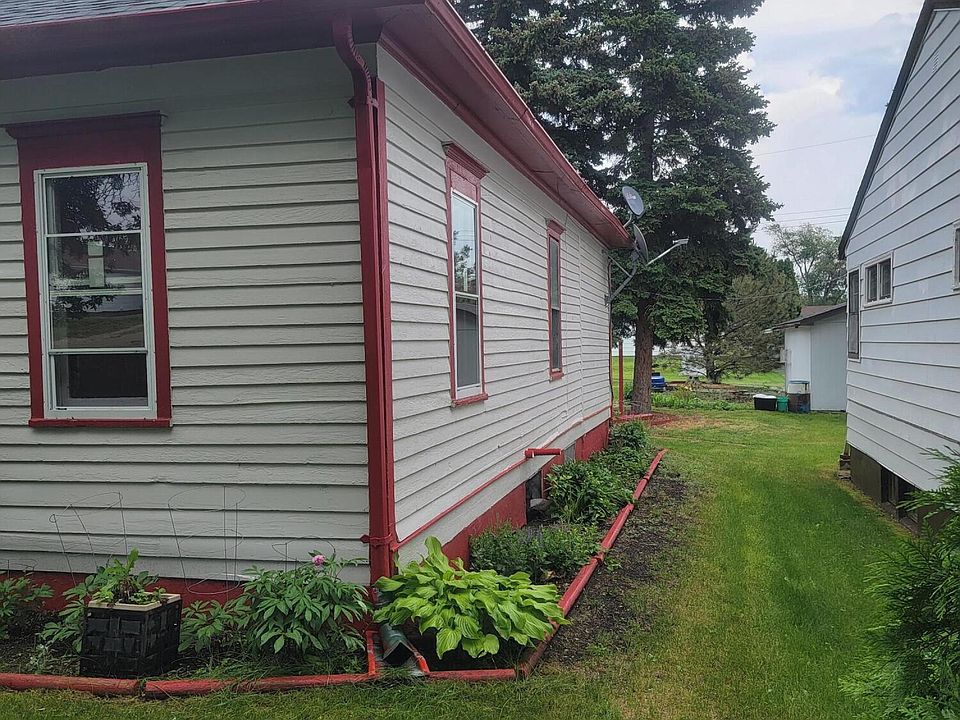 321 NE 2nd St, Linton, ND 58552 Zillow