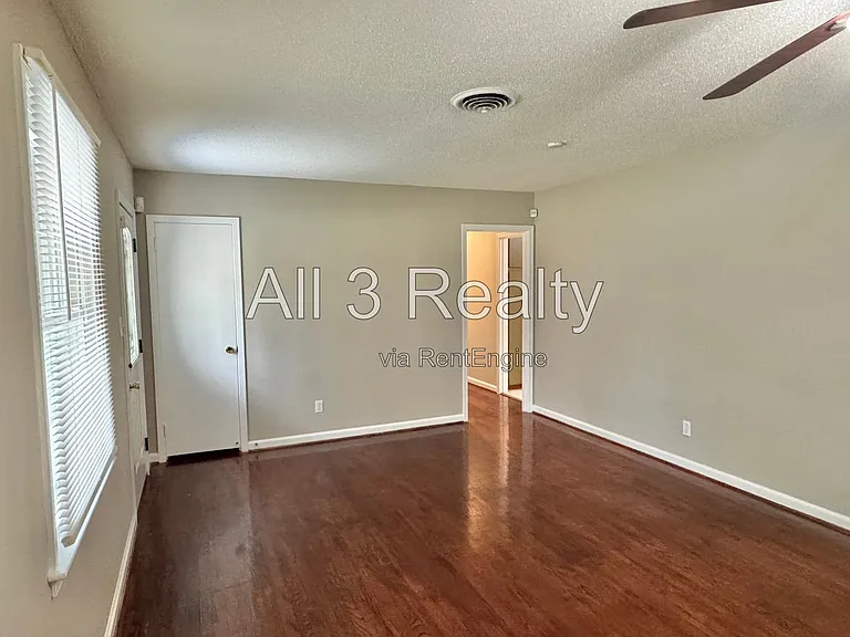 1149 Beth Manor Dr — Photo 8