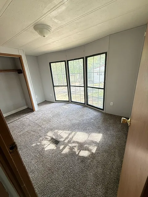 2 bed, $800 — Photo 4