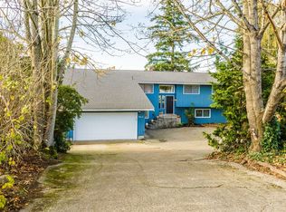 2415 Cindy Pl, Mount Vernon, WA 98273