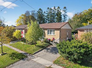 1550 Evangeline Dr, Oshawa, ON L1J 3T2