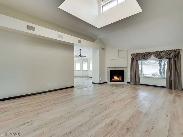 69 Chesney Dr, Henderson, NV 89074