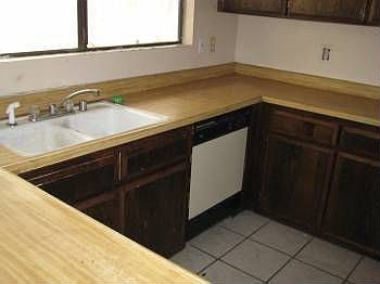 2nd image of 9851 Union Ave