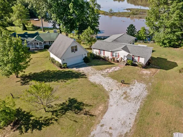 510 Enchanted Oaks Dr, Waterloo, SC 29384