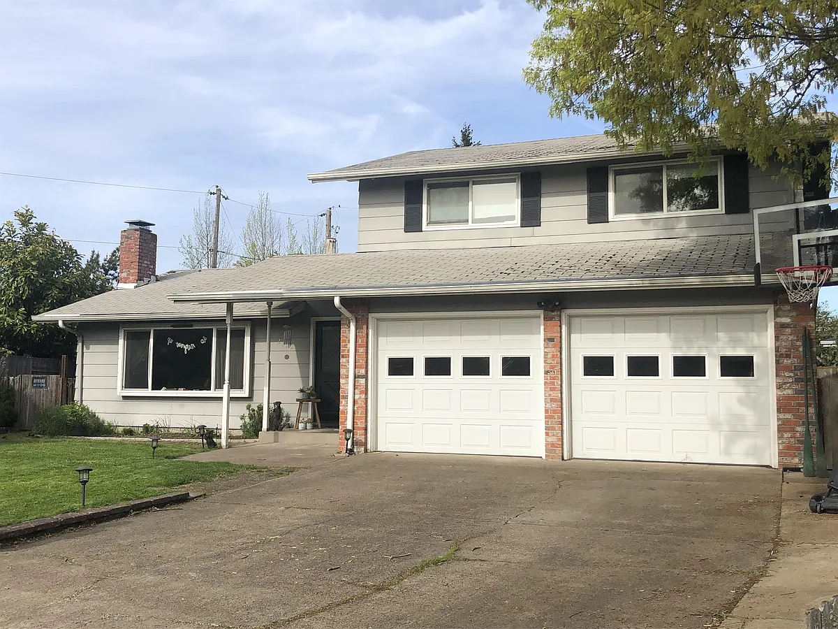 Building Photo - 2118 Elysium Ave