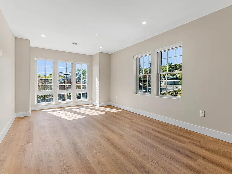 The Block at 22 Everett St — Photo 37