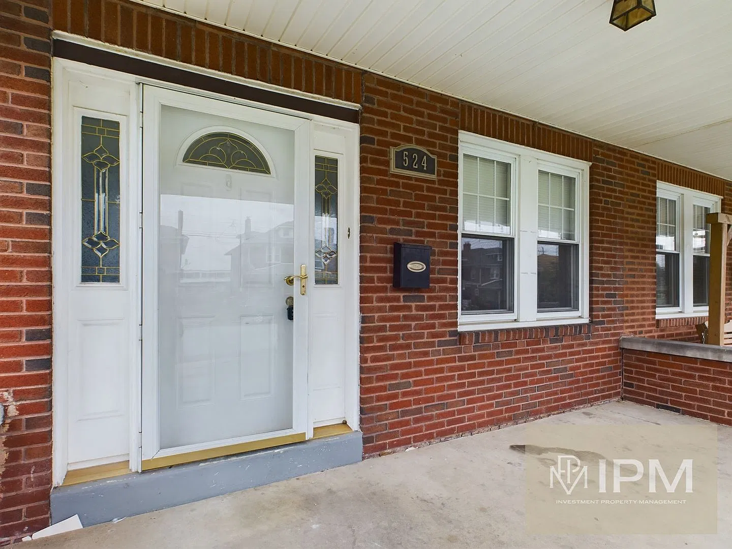 Charming 3 Bedroom Home Located in York Suburban School DIstrict — Photo 2