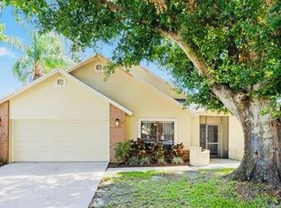 1914 Elk Spring Dr, Brandon, FL 33511