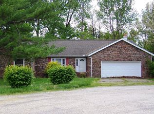 23751 Homestead Ln, Athens, IL 62613