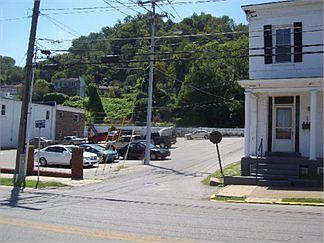 2nd image of 132 W Third St