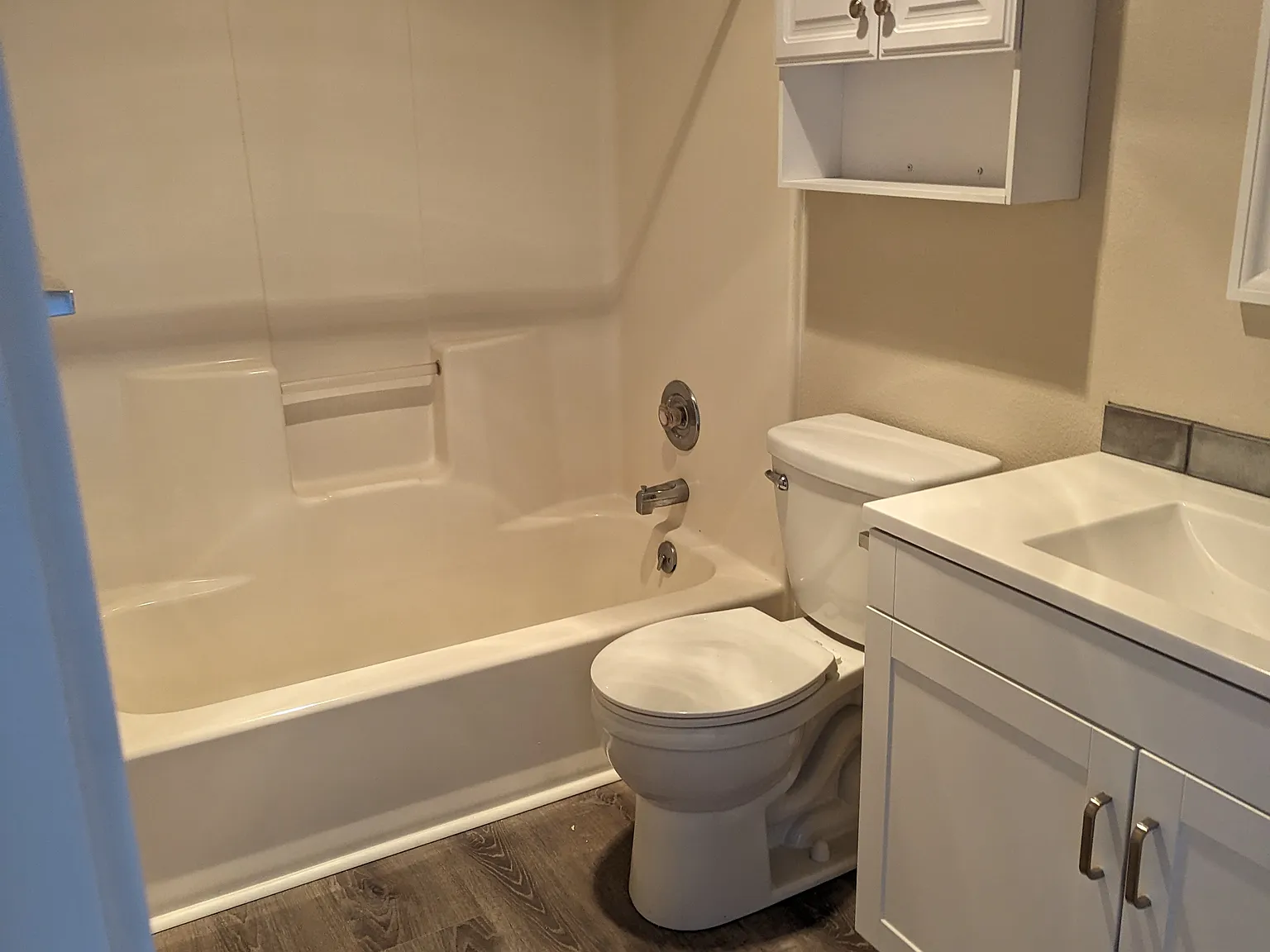 Borst Park Apartments — Photo 4