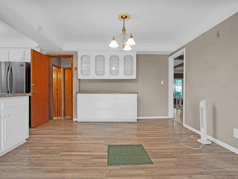12951 Common Rd — Photo 14