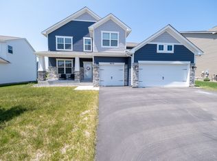 8634 Platinum Cv, Woodbury, MN 55129