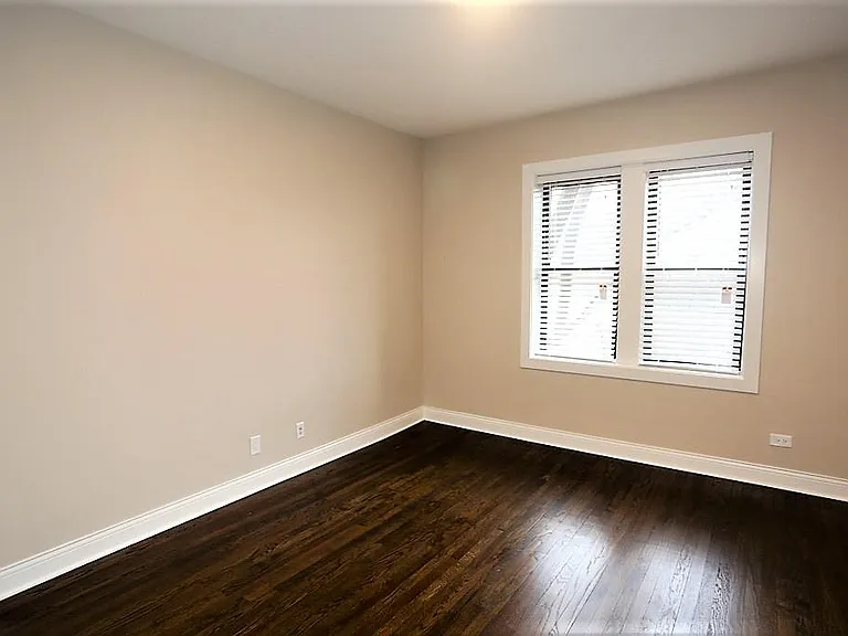 2230 N Sawyer Ave #1W — Photo 11