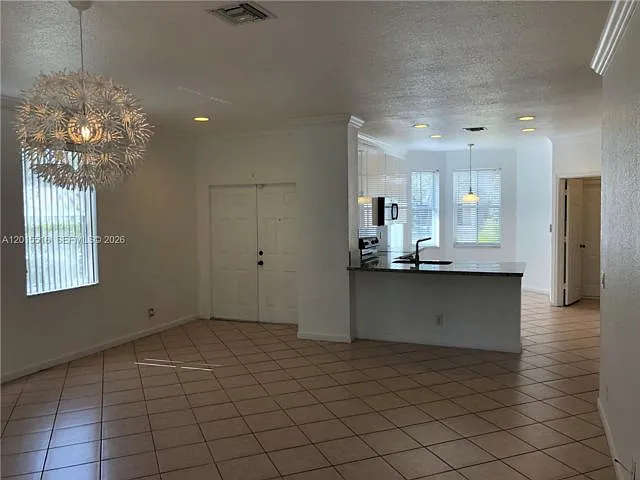 693 Live Oak Ln — Photo 12