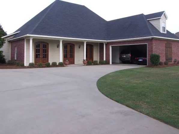 109 Monteray Dr, Vicksburg, MS 39183