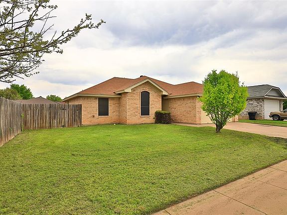 2nd image of 6042 Jennings Dr