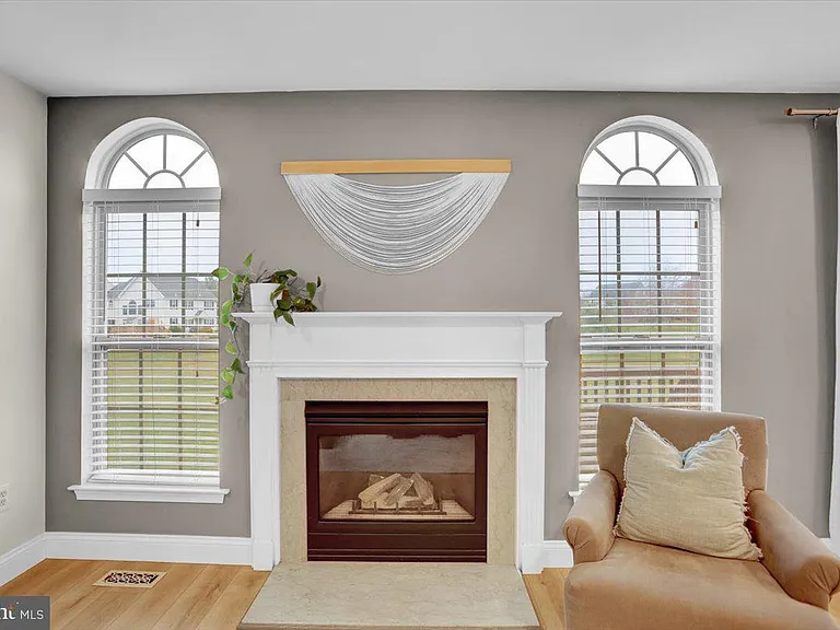 2305 Carriage Ln #2305 — Photo 6