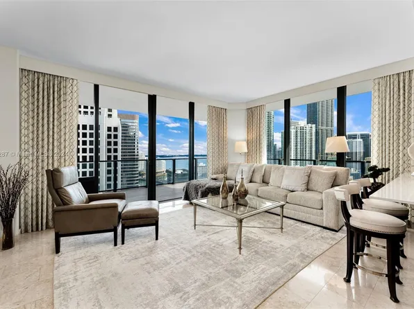 68 SE 6th St APT 2401, Miami, FL 33130