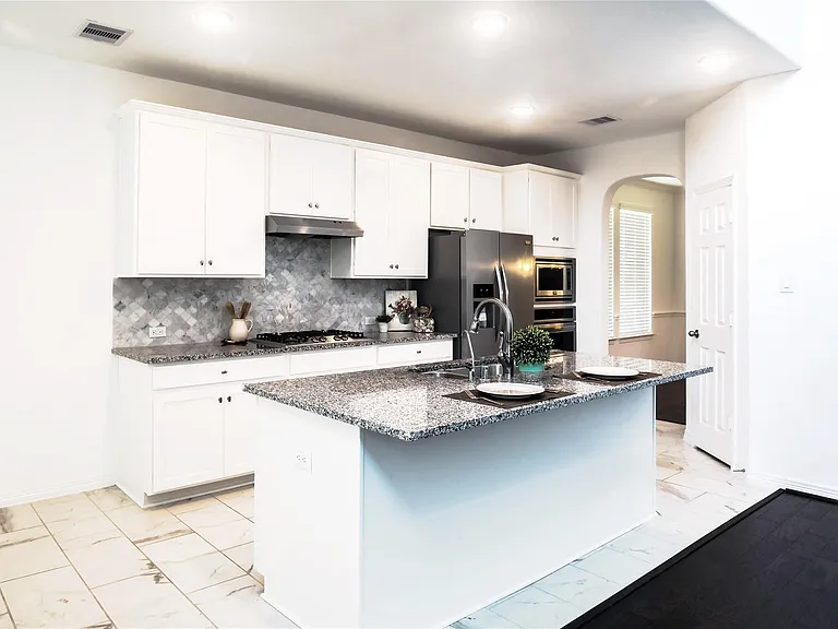 6307 Grand Drift Ct — Photo 9