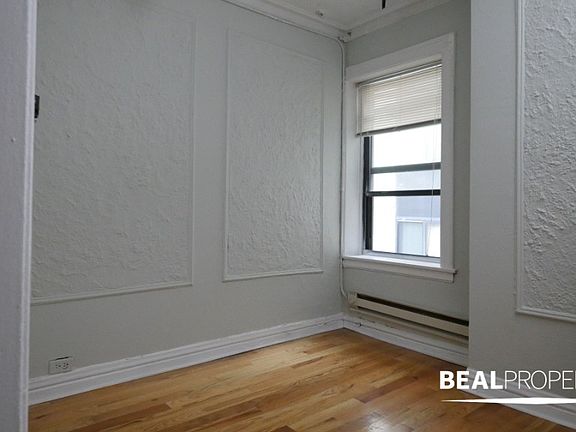 4th image of 1347 N Dearborn St #1347307