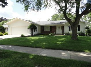 2017 Telemark Ln NW, Rochester, MN 55901