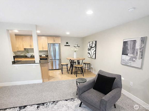 4th image of 21307 48th Avenue W #C208