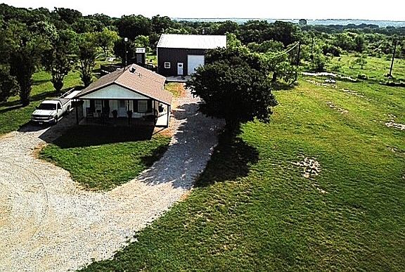 2nd image of 825 County Road 3655