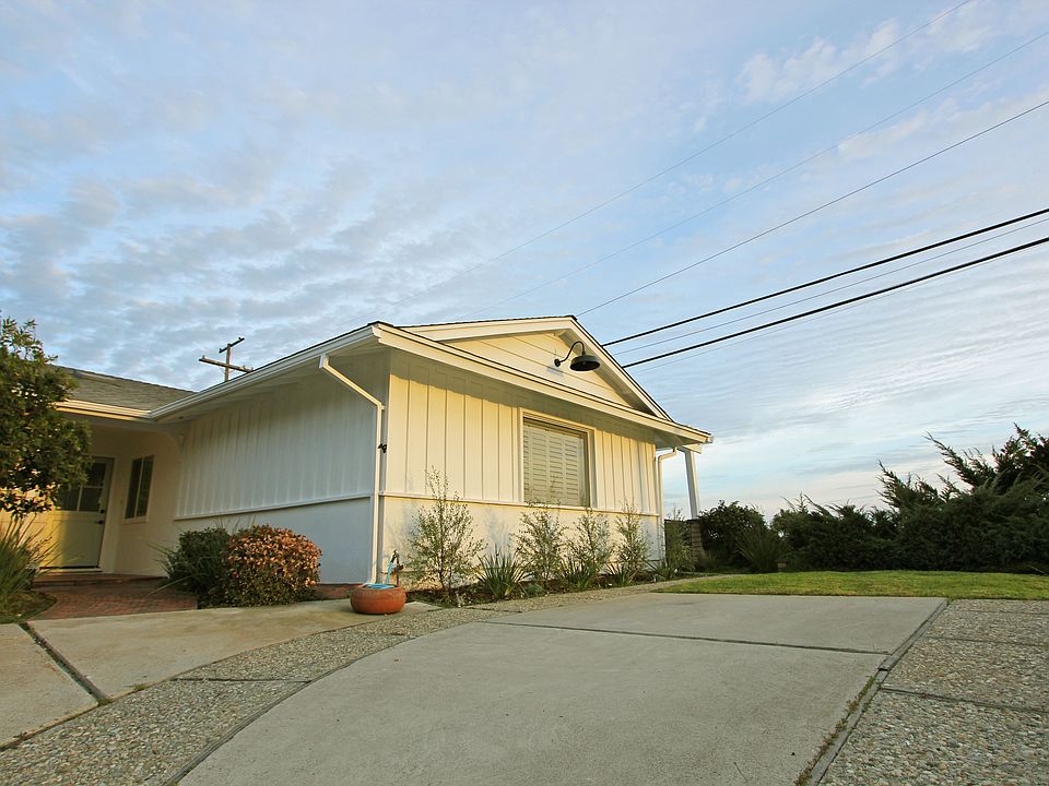 1st image of 1914 Pelican Ave #A