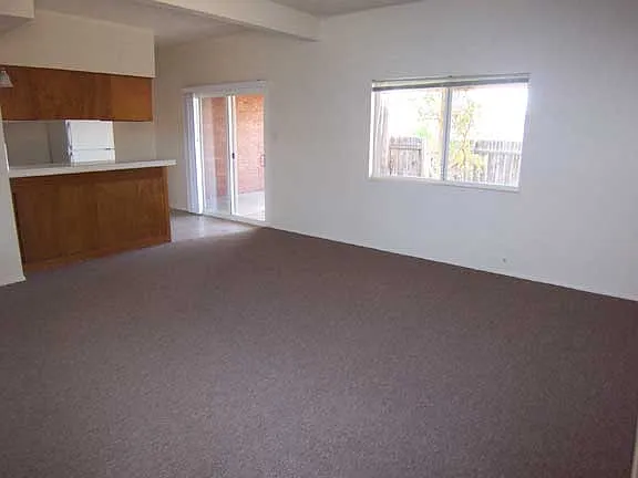 2 bed, 928 sqft, $1,200 — Photo 3