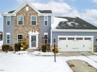 38488 Briar Lakes Dr, Avon, OH 44011