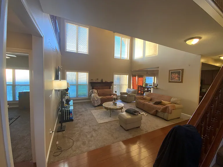 7337 Clover Park Way — Photo 2