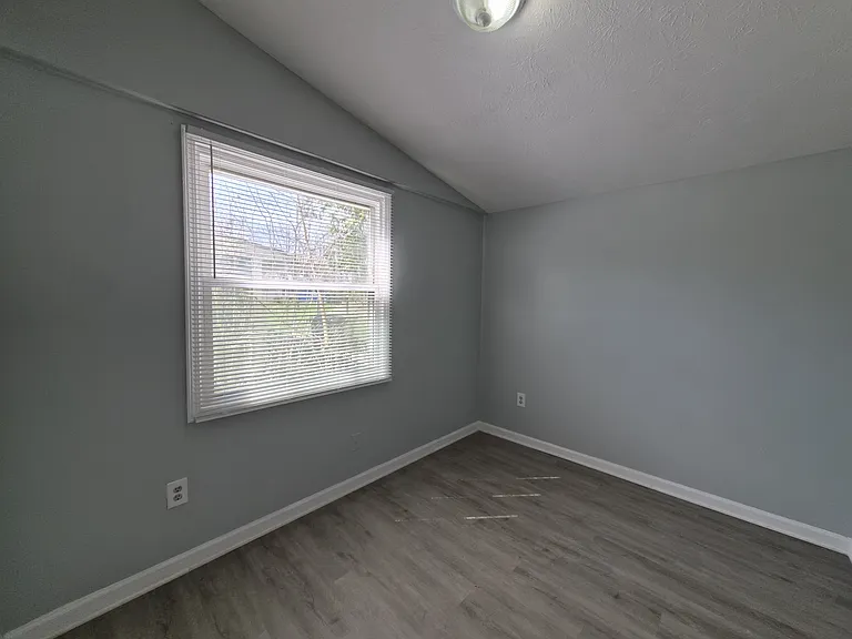 4709 Ribble Rd — Photo 14