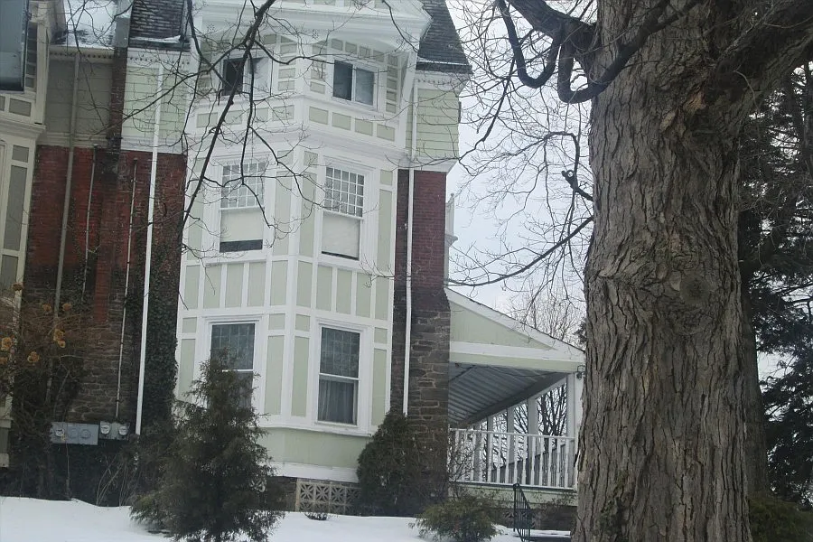 6628 Greene St photo 1